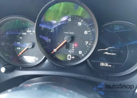 2019 Porsche Macan z USA, uszkodzony, nr VIN WP1AA2A55KLB00697